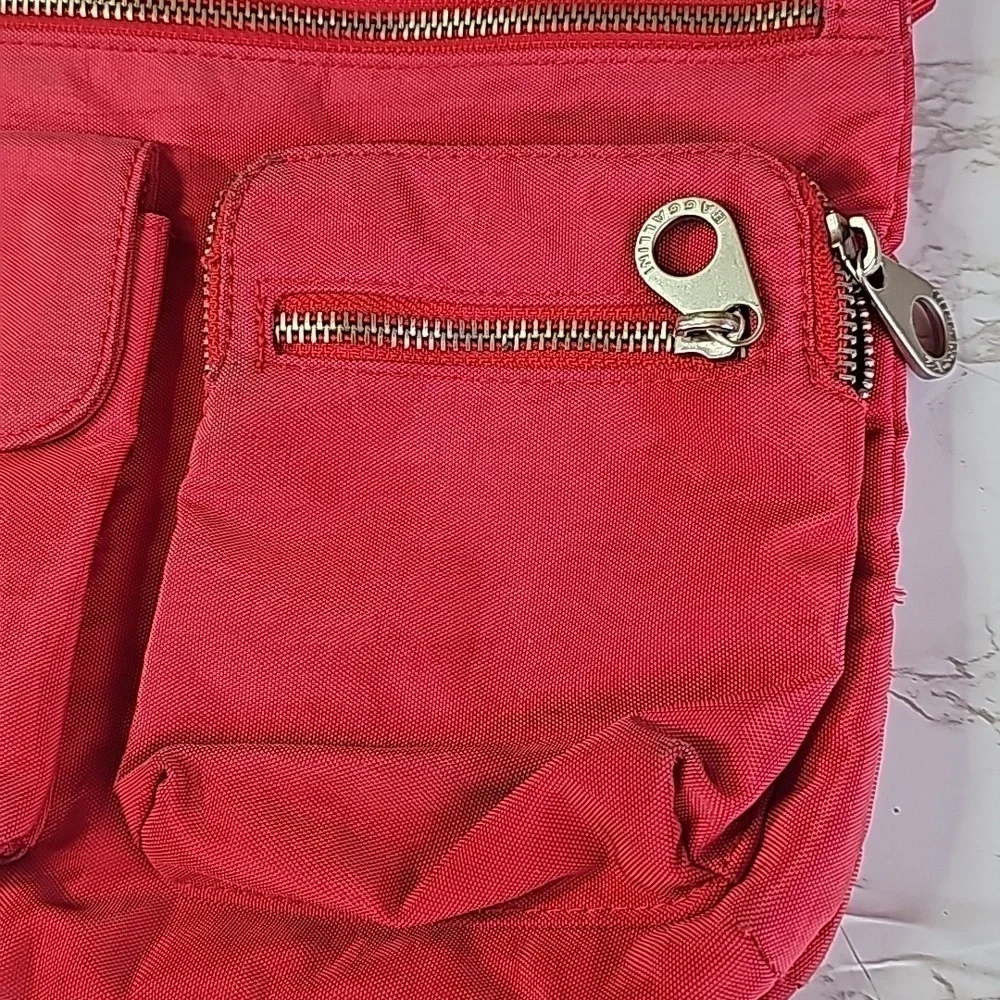 Baggallini Red Crossbody Bag - Picture 3 of 8